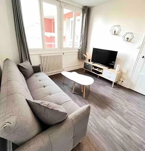 Appt 62m2 Cosy Et Calme A 5 Min Du Parc Montjuzet